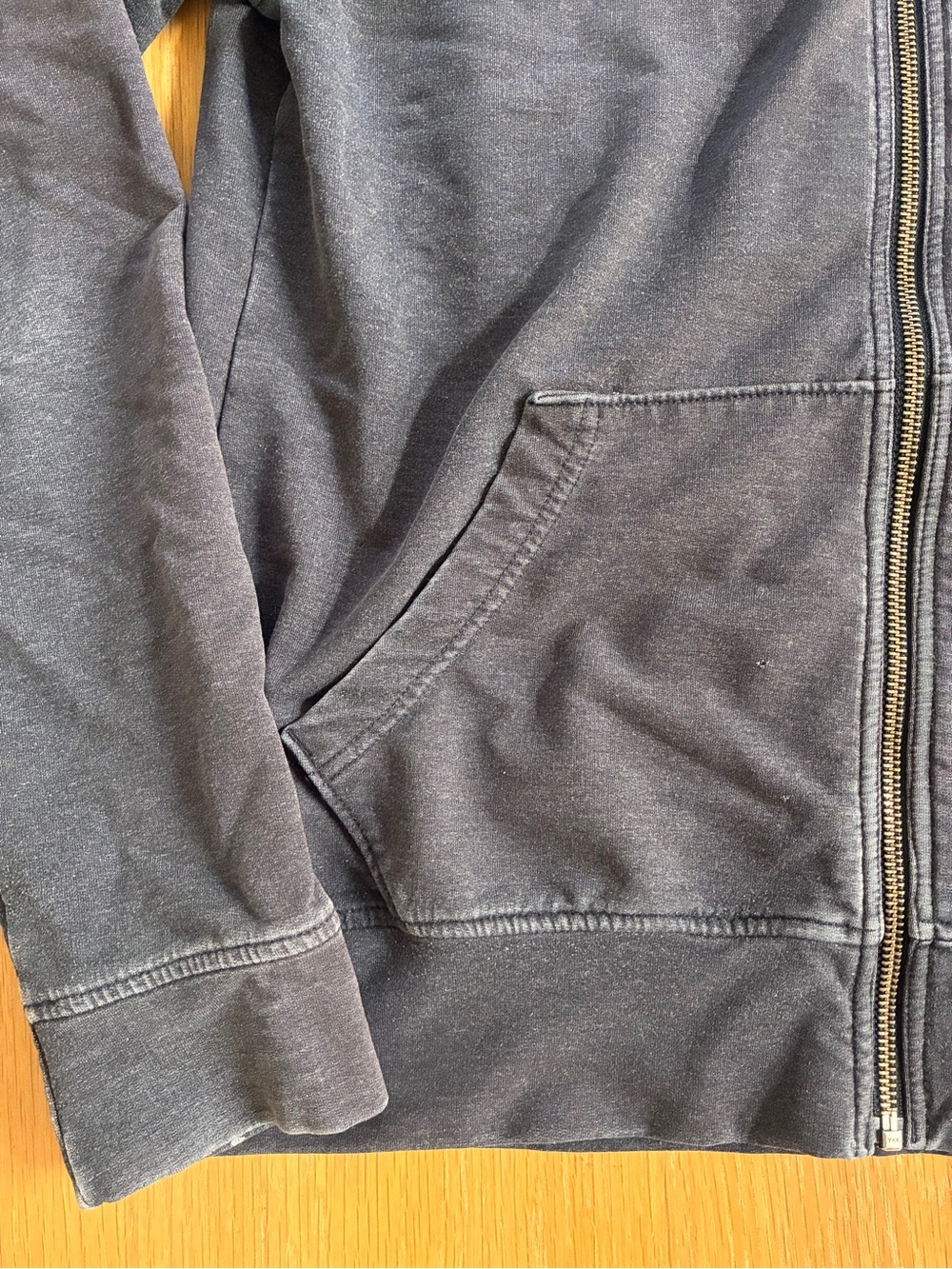 Patagonia-Zip Up-Hoodie-Casual-Outdoor-Cozy-L - Picture 11 of 11